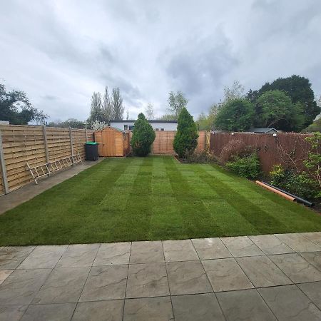 High Spec Large 6 Bedroom House! Kingston upon Thames  Exterior foto