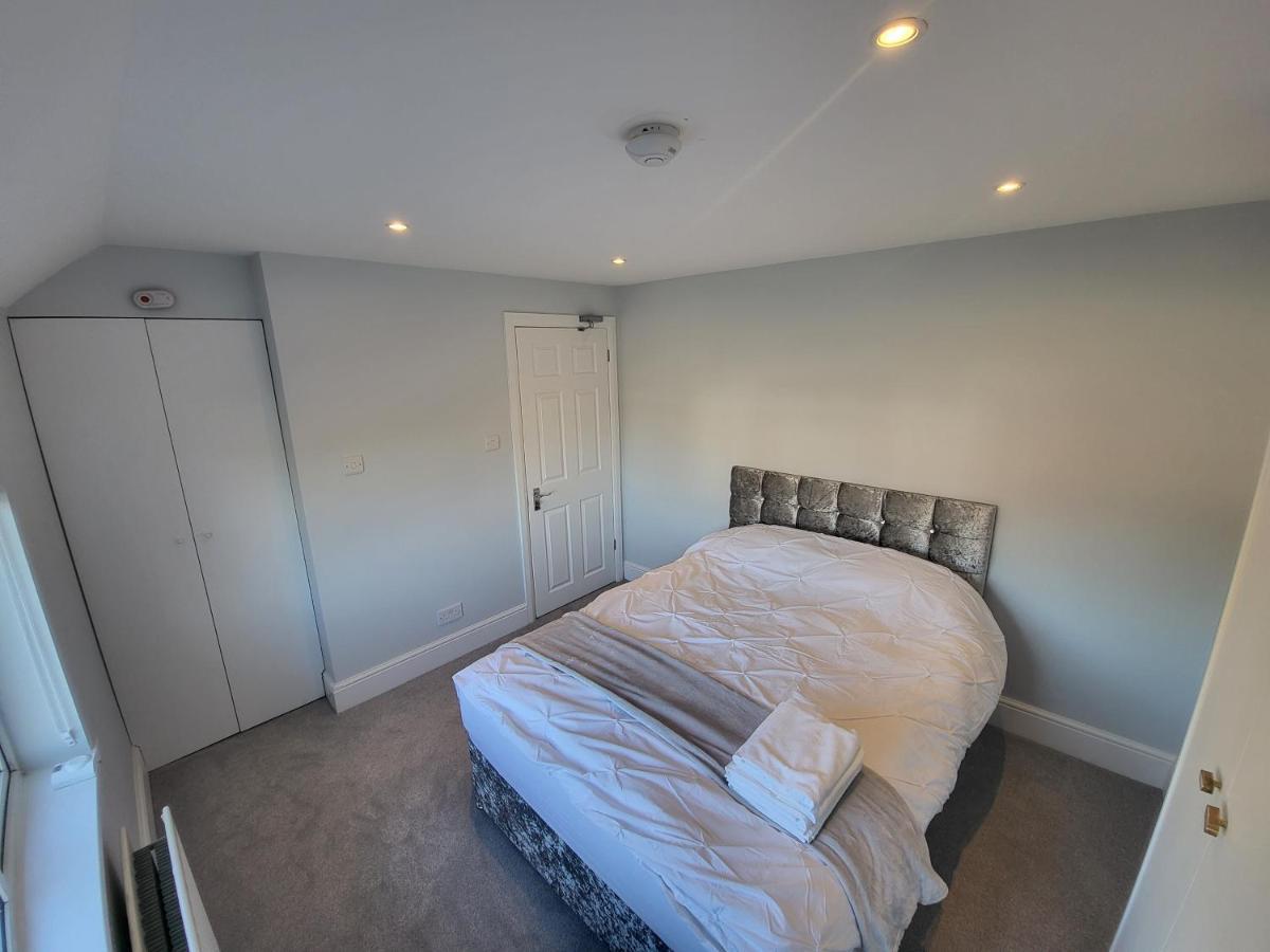 High Spec Large 6 Bedroom House! Kingston upon Thames  Exterior foto